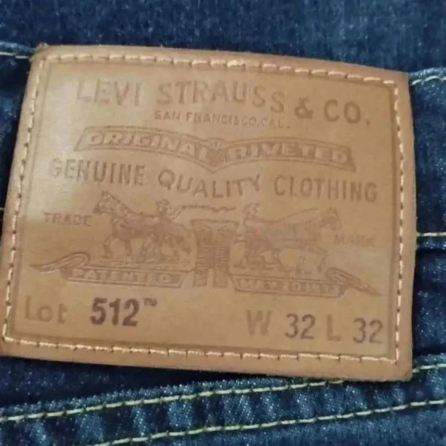 LEVI'S premium 512 - tapered straight fit - high waist - w32 L32 navy blue excellent condition – photo 12
